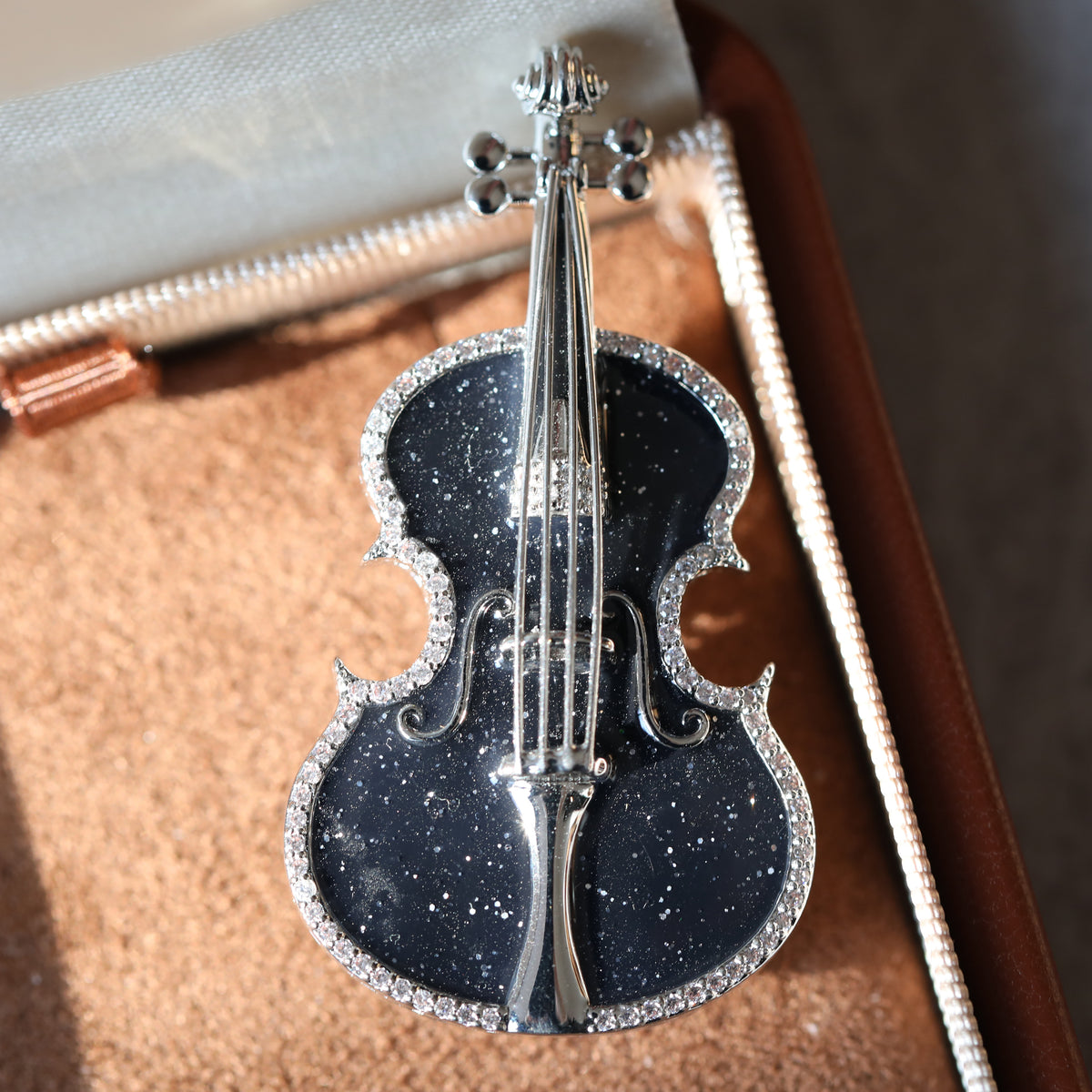 Violin Brooch, YURACH  Brooch