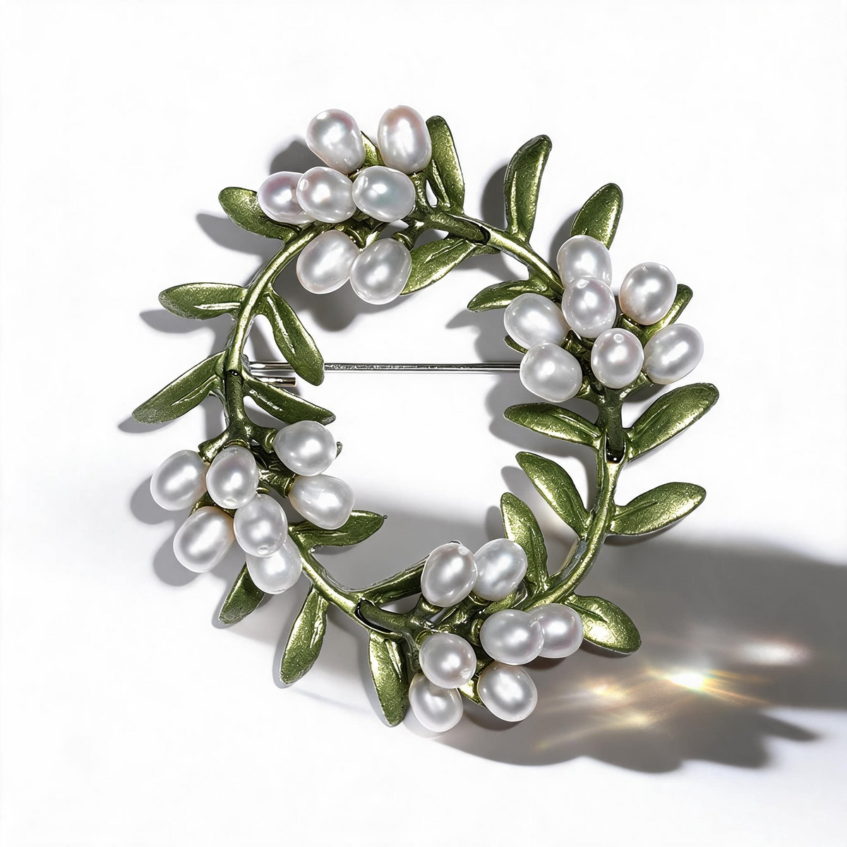 Olive Wreath Pearl Brooch